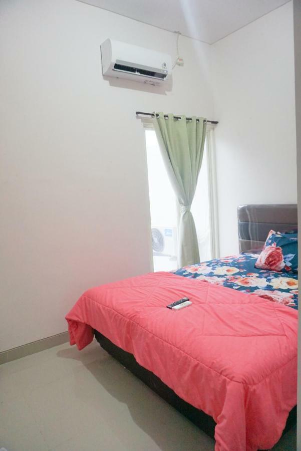 Surabaya Homey Near Juanda Airport Syariah Sedati Exterior photo
